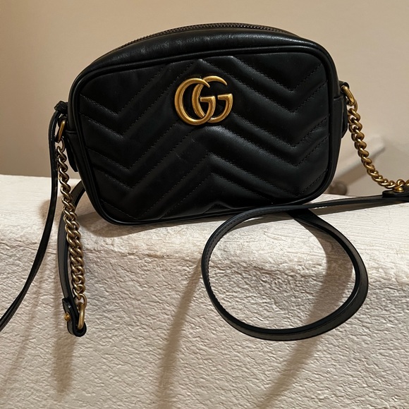 Gucci Marmont Shoulder Bag - Picture 2 of 10